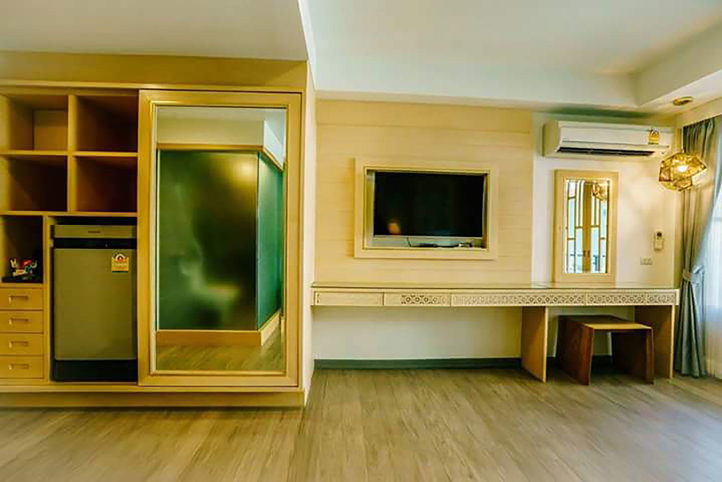 Moon Dragon Hotel — Photos 2